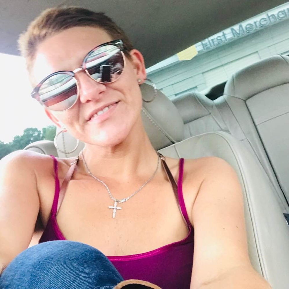 Meet your Posher, Kayla